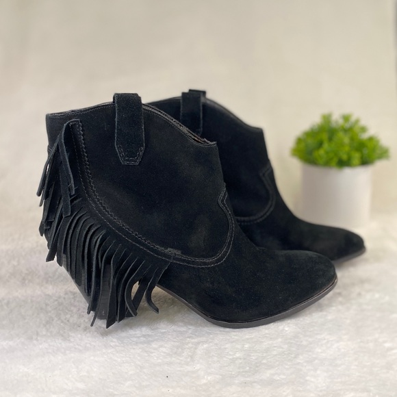 Guess Seline Black Suede Fringe Western Ankle Boots - Picture 2 of 11